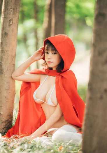 美女裸体比基尼视频_1080PHD在线观看