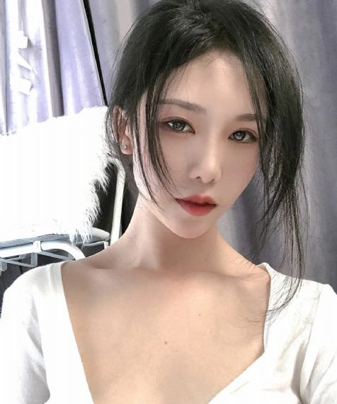 两根一起进三P_4K电影在线看