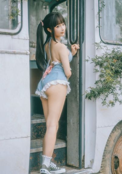 白色白色在线视频_蓝光免费观看电视剧