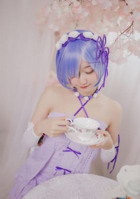 后进少妇白嫩大屁股一区二区_国产剧电影完整版