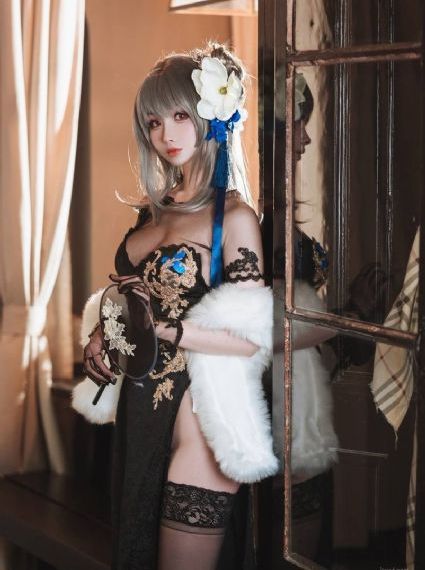 从后面挺进朋友未婚妻的视频_4K免费观看最新